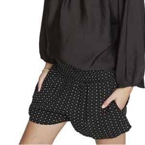 NWT HATCH Easy Smocked Short